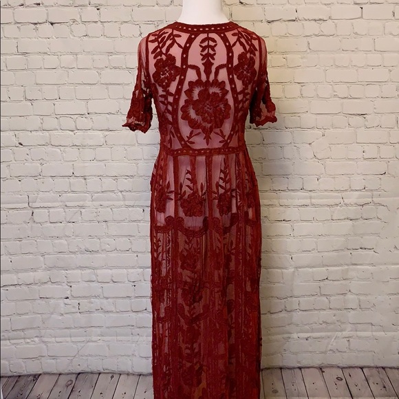 Stunning Red Deep V Neckline Lace Dress - Picture 6 of 7